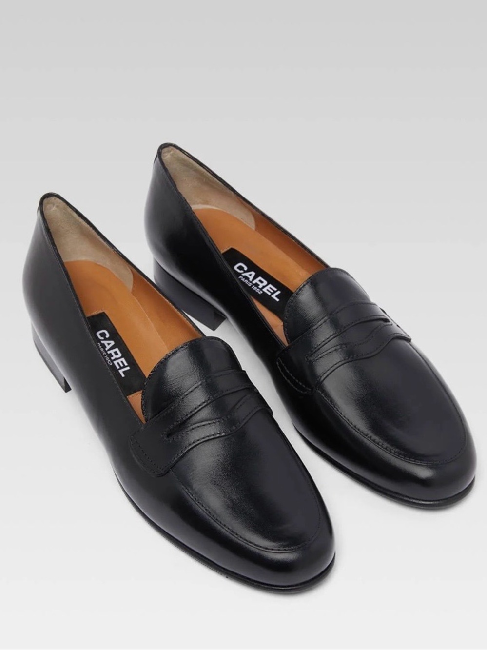 CAREL Paris 2100 Black leather moccasins